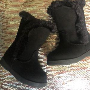 Cat & Jack toddler size 4 black boots